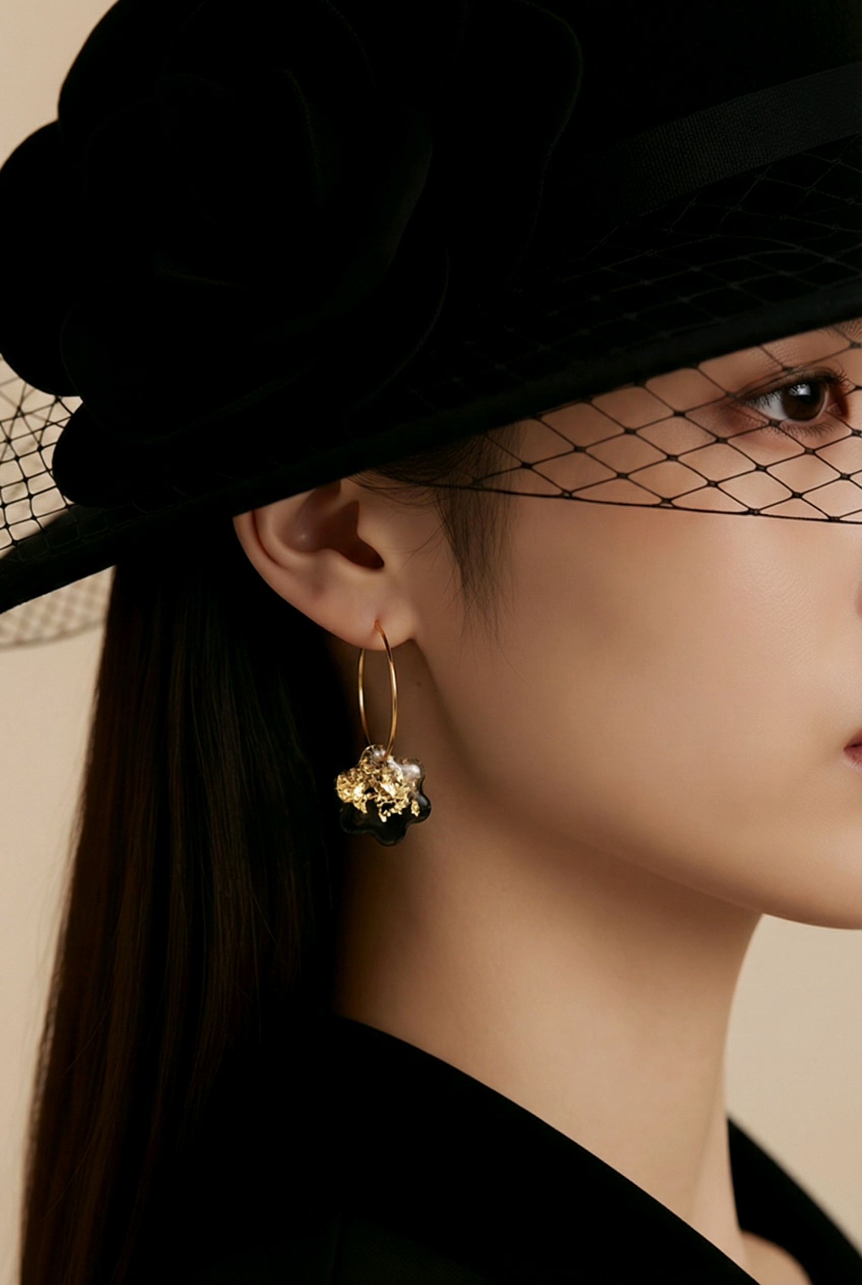 Éclipse – Boucles d’oreilles noir et or