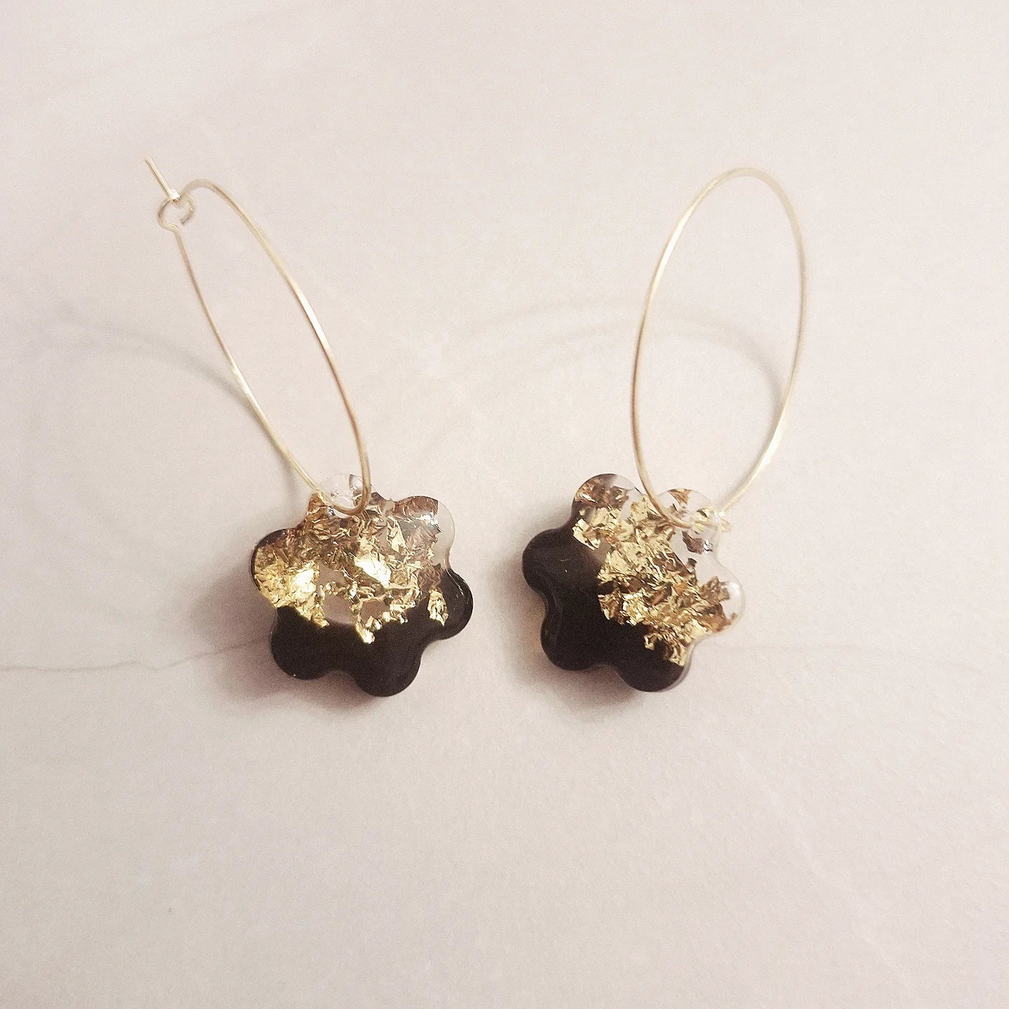 Éclipse – Boucles d’oreilles noir et or